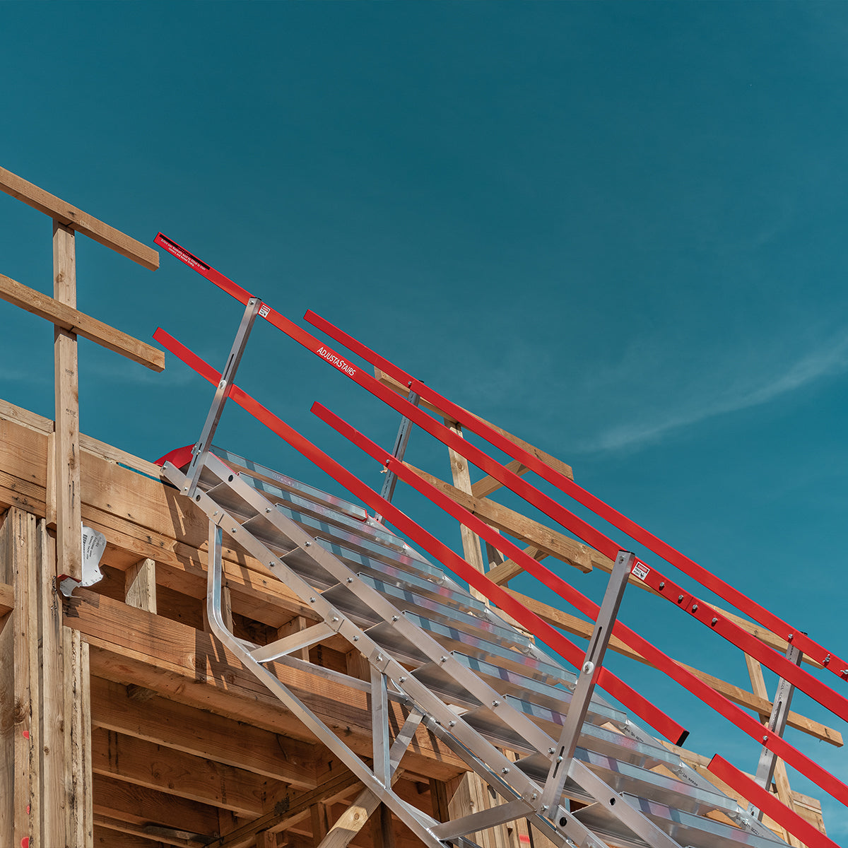 AdjustaStairs | Height-Adjustable Temporary Access Stairs