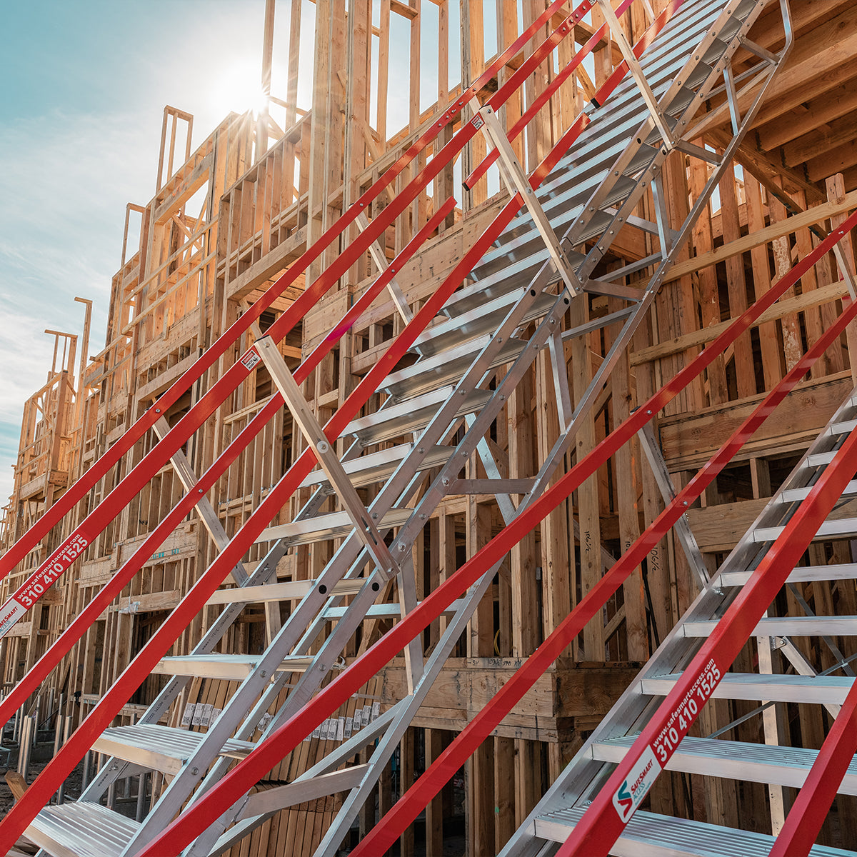 AdjustaStairs | Height-Adjustable Temporary Access Stairs