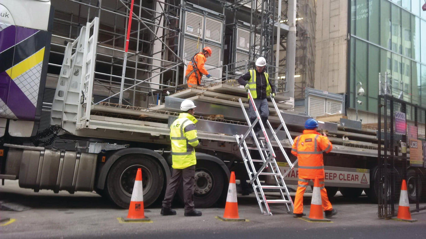 TruckStairs | 6-Step Portable Access Stair System